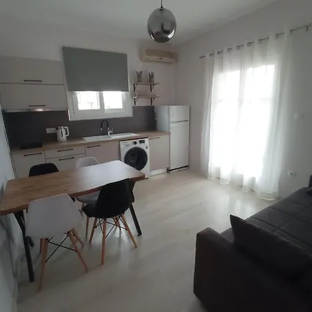 Hermes Comfort Apartment *