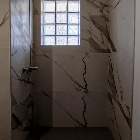 Hermes Comfort Apartment *